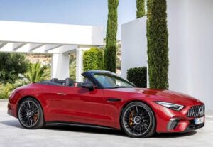 В Mercedes-Benz готовятся представить новую версию кабриолета AMG SL