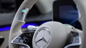 Mercedes-Benz сертифицировал автопилот