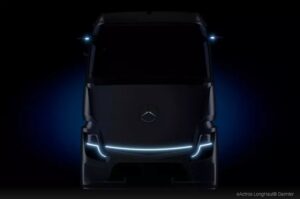 Mercedes-Benz показал первые изображения электрического тягача