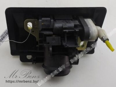 Активатор замка багажника к Mercedes C W202, 1995 г.