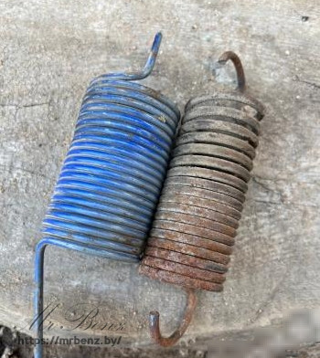 Пружина крышки багажника к Mercedes C W202, 1995 г.