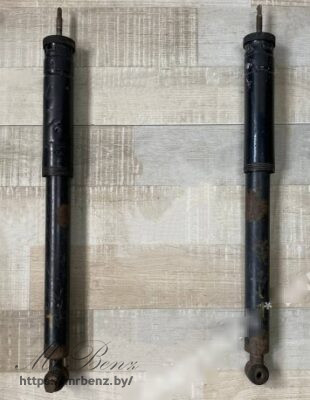 Амортизатор передний к Mercedes C W202, 1999 г.