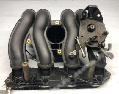 Коллектор впускной к Mercedes C W202, 2000 г.