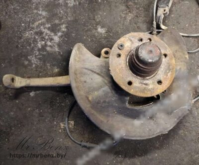 Ступица передняя правая к Mercedes C W202, 1997 г.