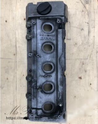 Клапанная крышка к Mercedes E W124 OM605, 1995 г.