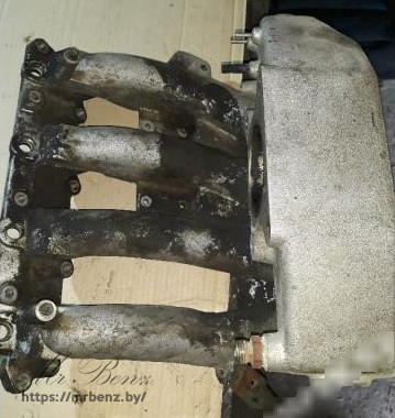 Коллектор впускной к Mercedes E W124, 1994 г.