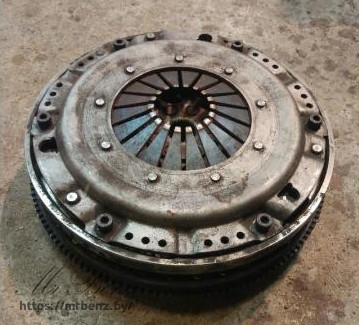 Комплект сцепления к Mercedes E W124, 1990 г.