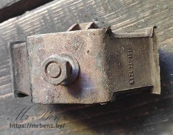 Подушка крепления двигателя к Mercedes E W124, 1997 г.
