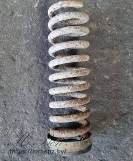 Пружина задняя к Mercedes E W124 (1993-1995), 1993 г.