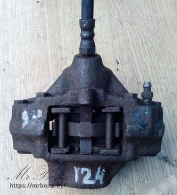 Суппорт задний правый к Mercedes E W124, 1990 г.