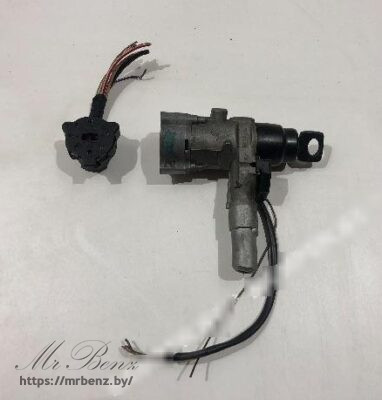 Замок зажигания к Mercedes E W124, 1994 г.