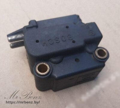 Регулятор давления топлива к Mercedes E W124, 1990 г.