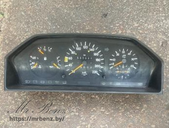 Щиток приборов (приборная панель) к Mercedes E W124, 1993 г.
