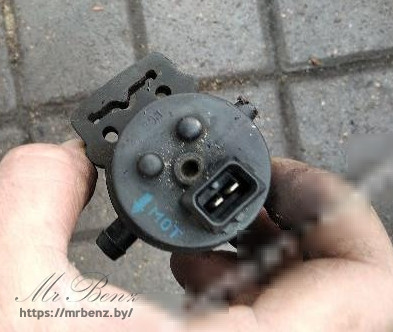 Клапан вентиляции топливного бака к Mercedes E W210, 1998 г.