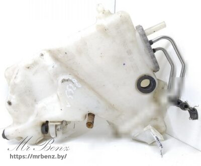 Бачок омывателя к Mercedes E W211, 2005 г.