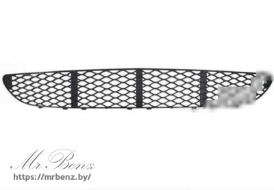 Заглушка (решетка) в бампер передний к Mercedes E W211, 2005 г.