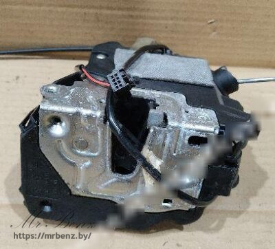 Замок двери передней правой к Mercedes E W211, 2002 г.