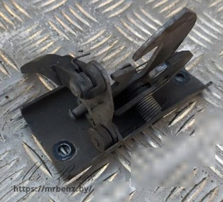 Замок капота к Mercedes E W211, 2007 г.