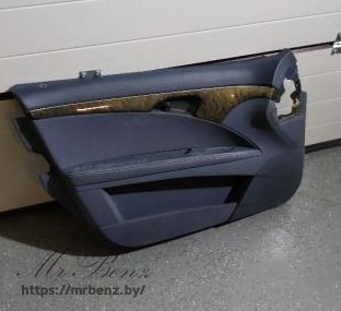 Обшивка двери передней левой (дверная карта) к Mercedes E W211, 2004 г.