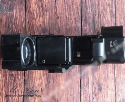 Подстаканник к Mercedes E W211, 2004 г.