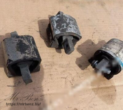 Подушка крепления КПП к Mercedes E W211, 2007 г.