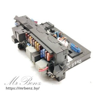 Блок предохранителей к Mercedes E W211, 2004 г.