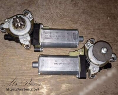 Моторчик регулировки сиденья к Mercedes E W211, 2006 г.