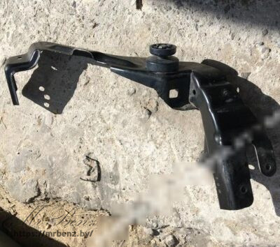 Крепление фары левой к Mercedes E W211, 2004 г.