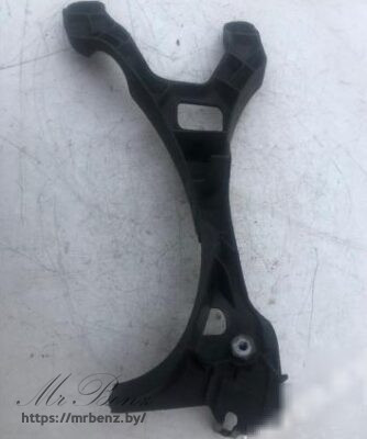 Крепление фары правой к Mercedes E W211, 2008 г.