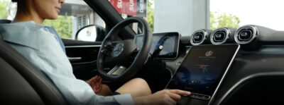 Mercedes-Benz объединяется с Mastercard, платите по отпечатку пальца в автомобиле с помощью Mercedes pay+