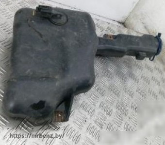 Бачок омывателя к Mercedes C W204, 2008 г.