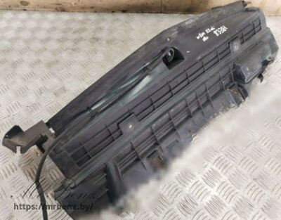 Воздуховод интеркулера к Mercedes C W204, 2008 г.