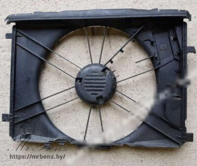 Диффузор вентилятора к Mercedes C W204, 2012 г.
