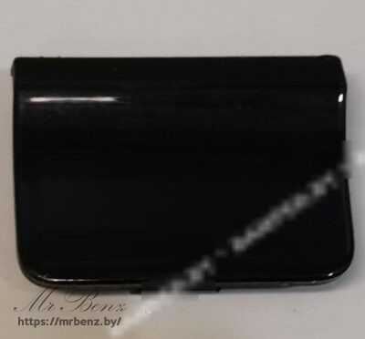 Заглушка (решетка) в бампер задний к Mercedes C W204, 2011 г.