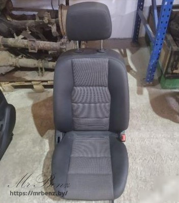 Сиденье переднее правое к Mercedes C W204, 2008 г.