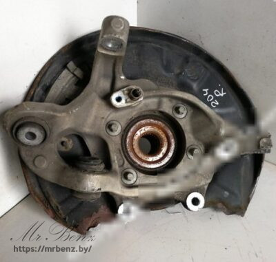 Кулак задний правый к Mercedes C W204, 2008 г.