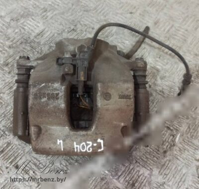 Суппорт передний левый к Mercedes C W204, 2009 г.