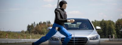 10 лет и 10 миллионов автомобилей Mercedes-Benz с системой экстренного торможения пешеходов