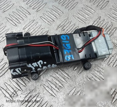 Блок управления телефоном к Mercedes C W204, 2009 г.