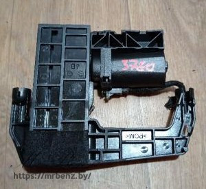 Моторчик регулировки сиденья к Mercedes C W204, 2010 г.