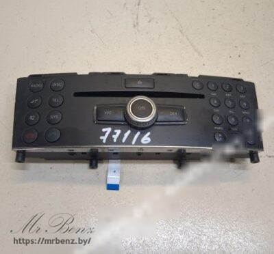 Панель управления магнитолой к Mercedes C W204, 2008 г.