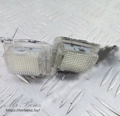 Подсветка номера к Mercedes C W204, 2009 г.