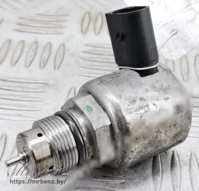 Регулятор давления топлива к Mercedes C W204, 2010 г.
