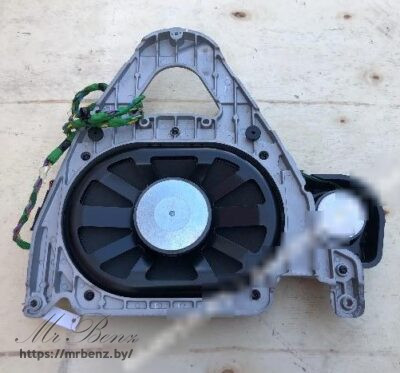 Сабвуфер к Mercedes C W204, 2010 г.