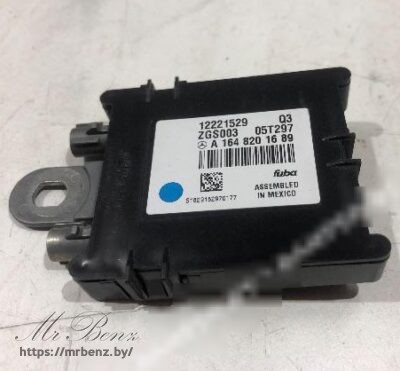 Усилитель антенны к Mercedes C W204, 2011 г.