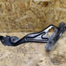 Крепление фары правой к Mercedes C W204, 2012 г.