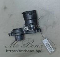 Фланец (тройник) системы охлаждения к Mercedes C W204, 2008 г.