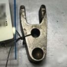 Скоба (кронштейн) крепления форсунки к Mercedes S W221, 2006 г.