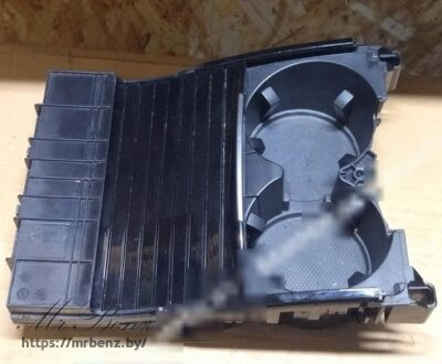 Подстаканник к Mercedes CLS C218, 2013 г.