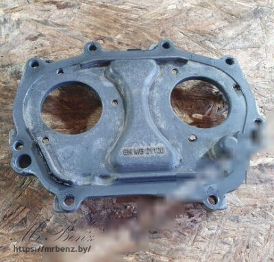 Клапанная крышка к Mercedes CLS C218, 2013 г.